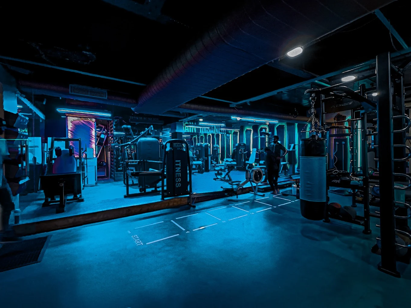 Athelonics Hybrid Gym Chandigarh
