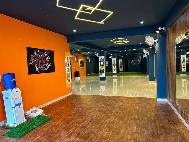 Dumbbells & Curls Gym Dehradun