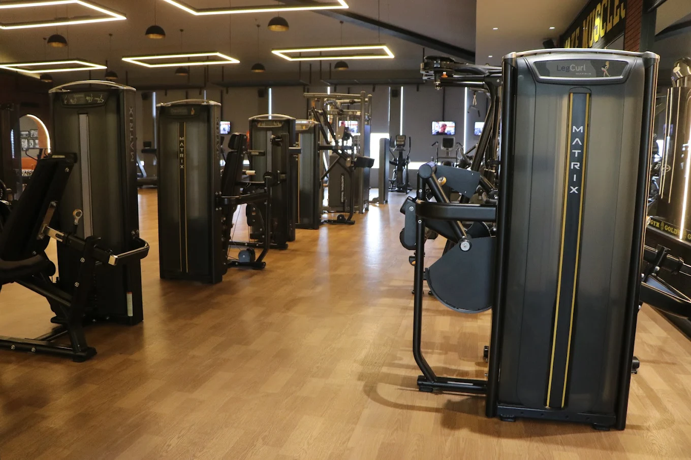 GOLDS GYM PREMIUM Jalandhar Heights