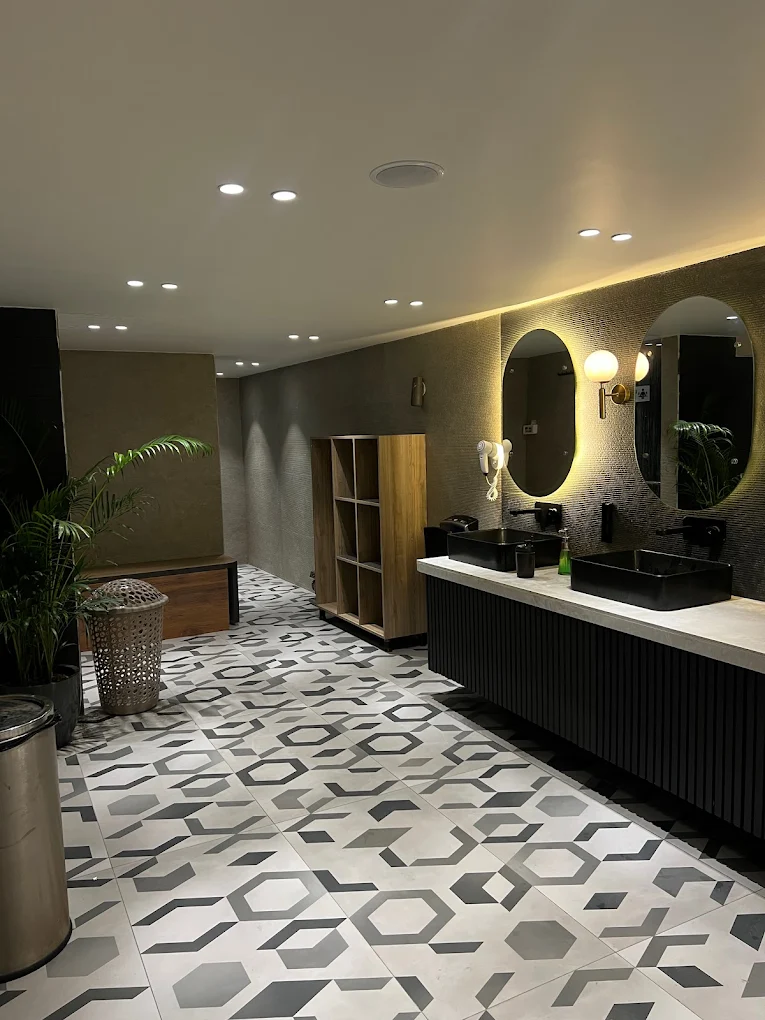 Iconic Luxury Gym Dehradun