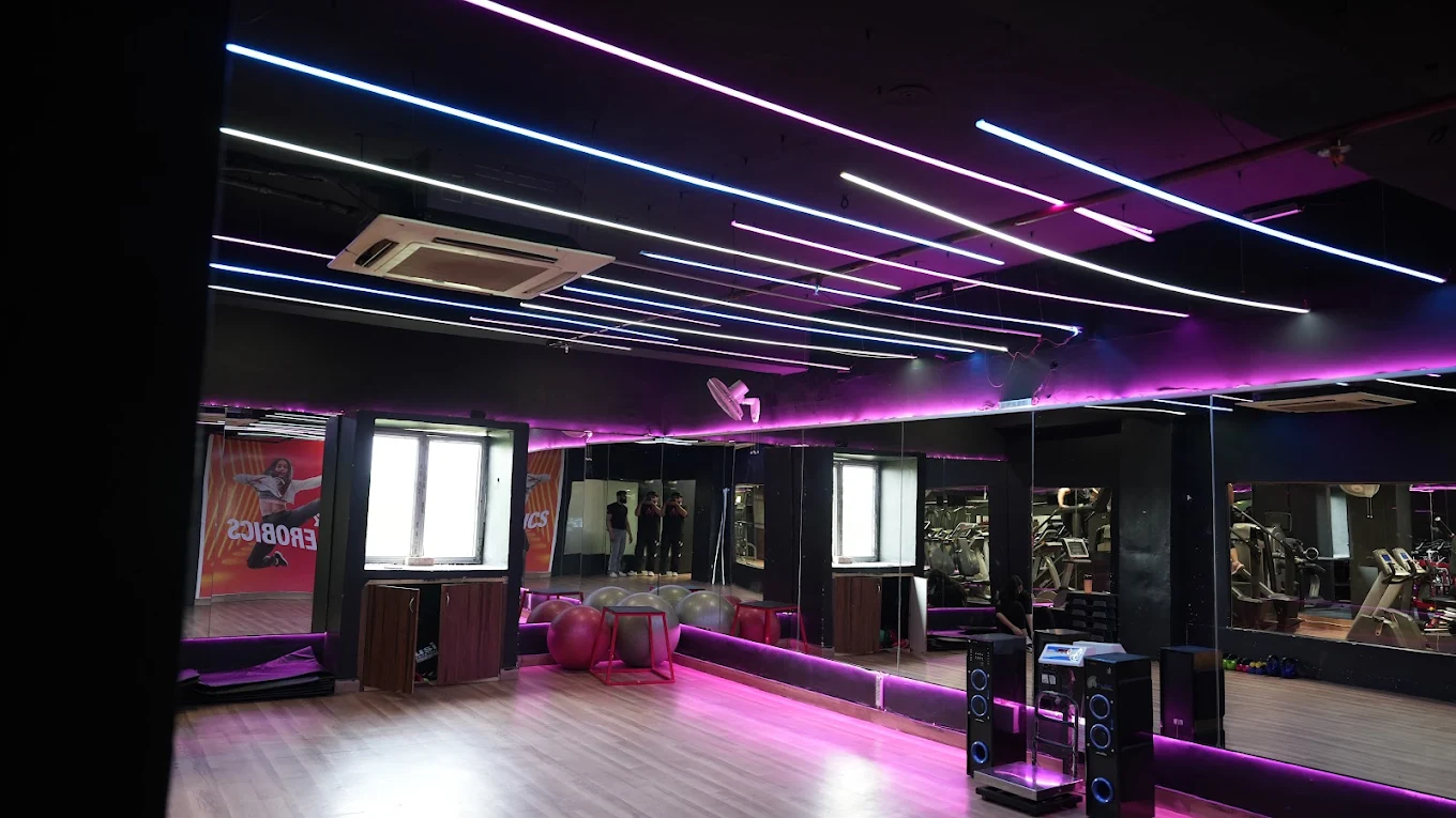 Legacee Gyms & Spa Chandigarh