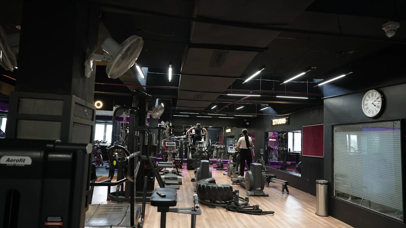 Legacee Gyms & Spa Chandigarh