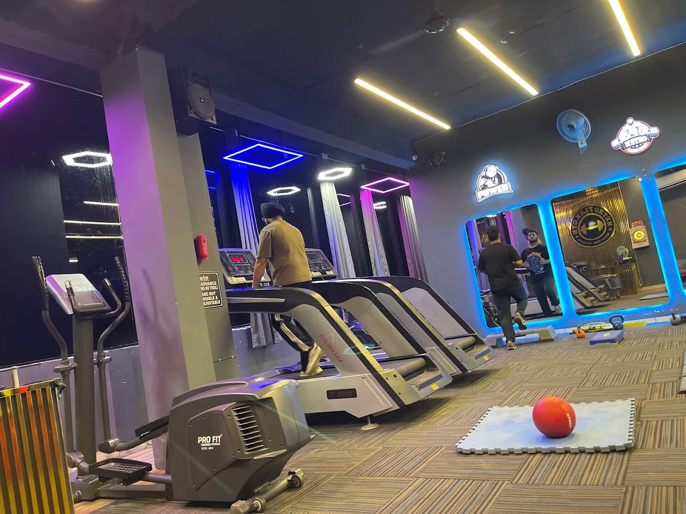 Metro Flex Gym in Karnal