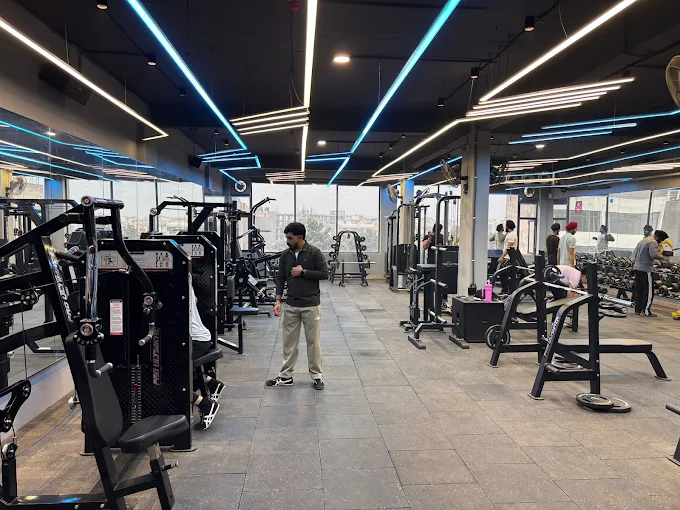 Pro Ultimate Gyms New Chandigarh