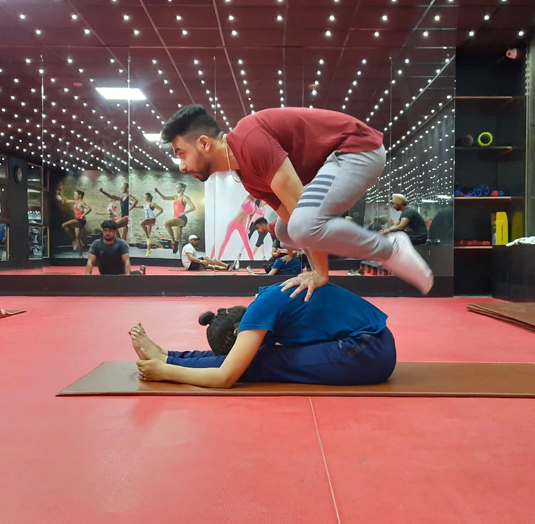 VRun gym and spa Zirakpur